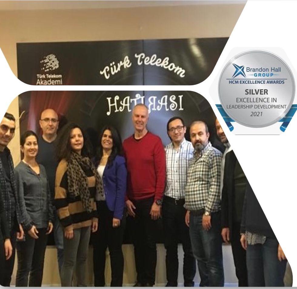 En iyi Liderlik Gelişim Programı Ödülü En iyi Liderlik Gelişim Programı Ödülü.